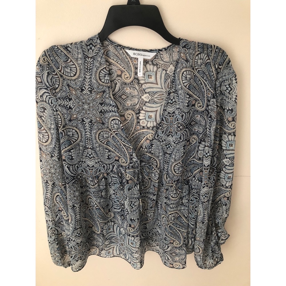 BCBGeneration long sleeved top! blouse